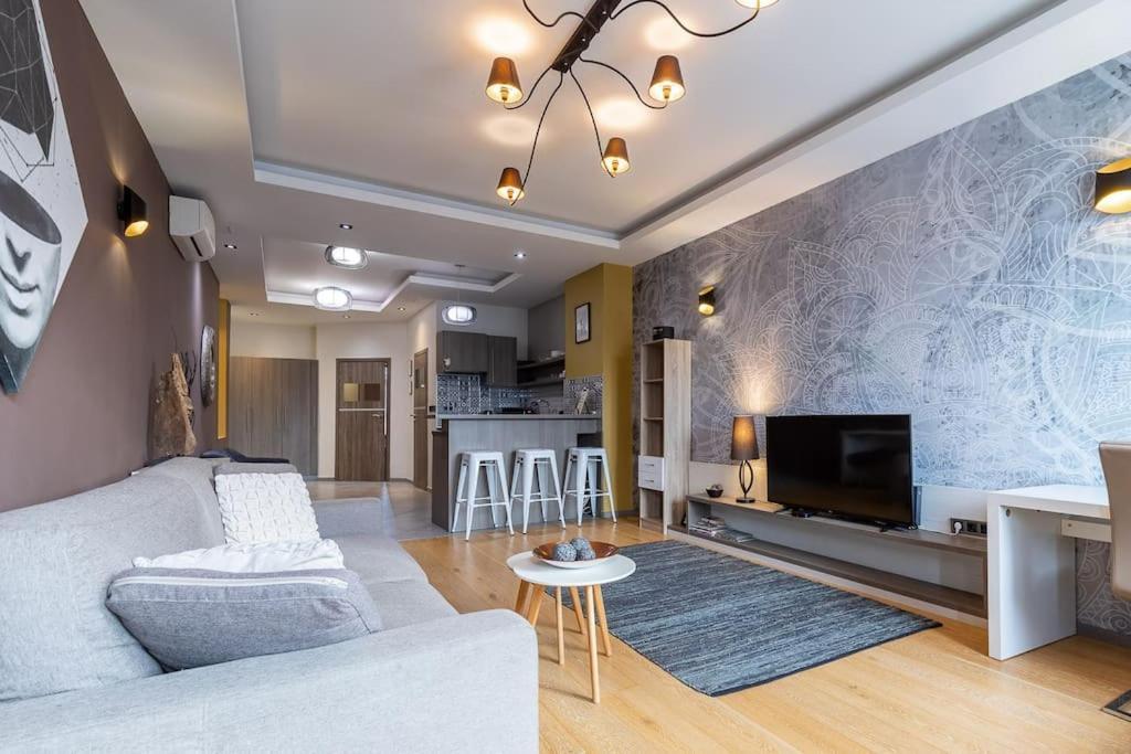 Midtown Artistic Apartment — Fotók 1